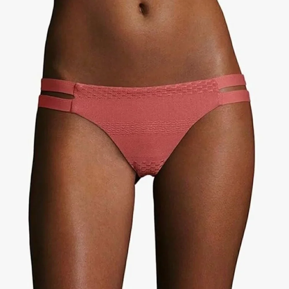 NWT Tavik Chloe Mini Cutout Swim Bottom in Textured Rose - Small